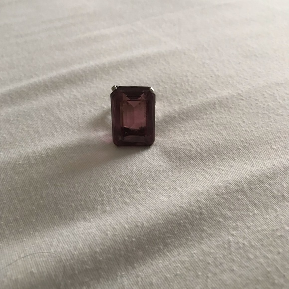 Ring - Picture 1 of 2